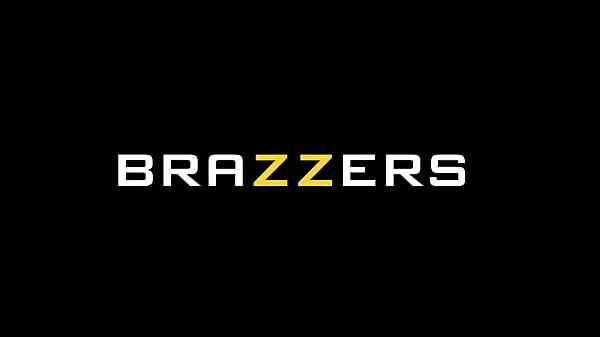 Scissor Happy Slut Gets MILF Threesome - Natasha Nice, Kaiia Eve / Brazzers  / stream full from www.zzfull.com/happy