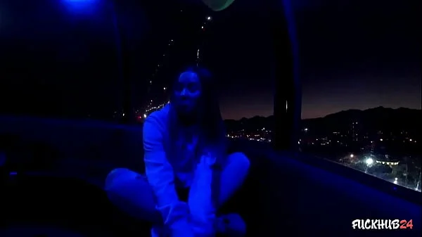 - I want to suck you right here! - Alexa gets horny on the ferris wheel