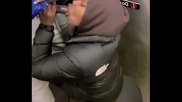 PUBLIC 11INCH BBC SUCKED FAST ON SUBWAY