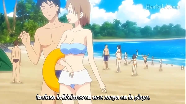 linda chica rubia en la playa hentai