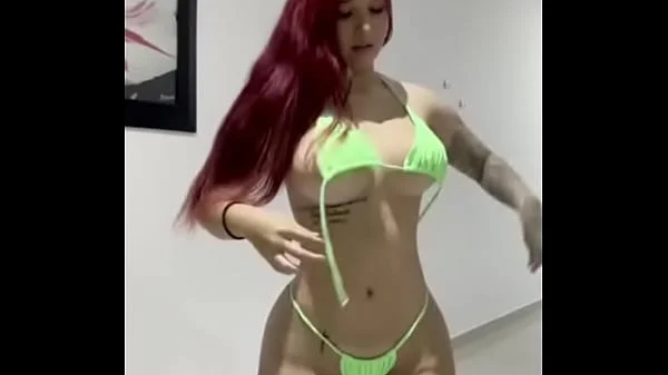 Colombiana con cara de inocente pero es toda una puta 2