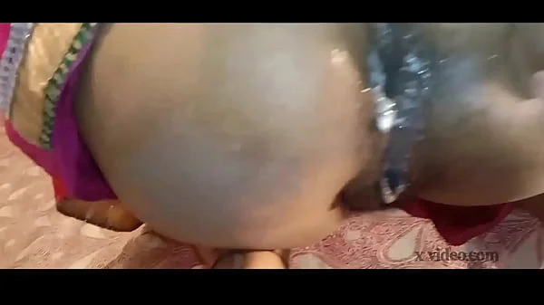Desi bhabhi की घर के पिछवाड़े बाहर गाड़ की मोटे लंड से फटा फट पूरी वीर्य उसकी गाड़ दिए