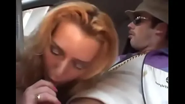 Michelle krijgt korting op haar eerste rijles