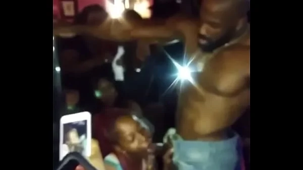 Thot giving brain at bachelorette party