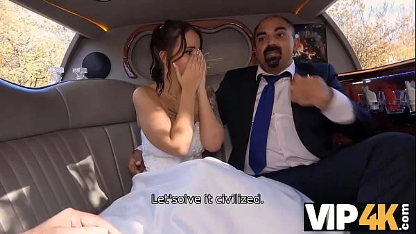 VIP4K. Random passerby scores luxurious bride in the wedding limo